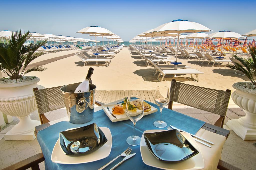 Hotel Mocambo Milano Marittima Exterior photo