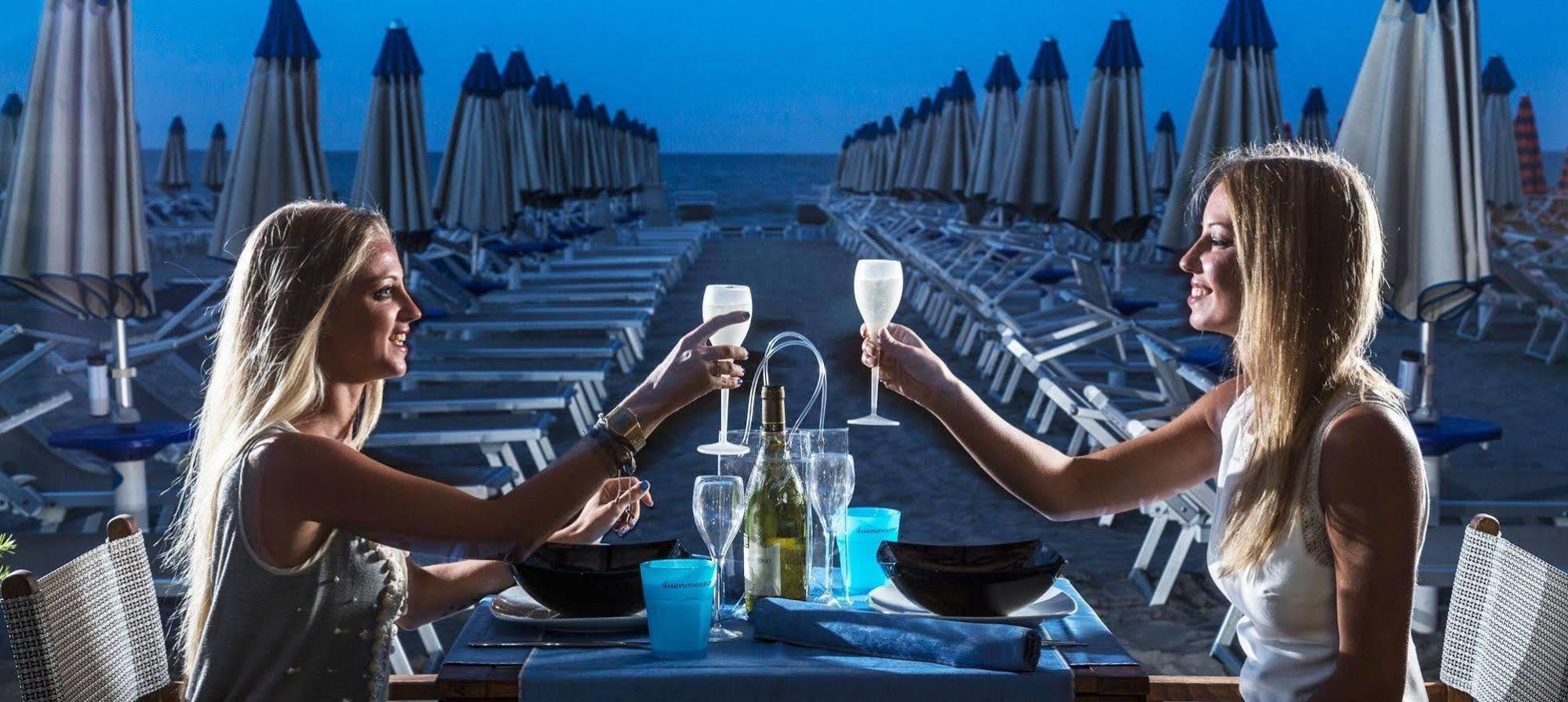 Hotel Mocambo Milano Marittima Exterior photo